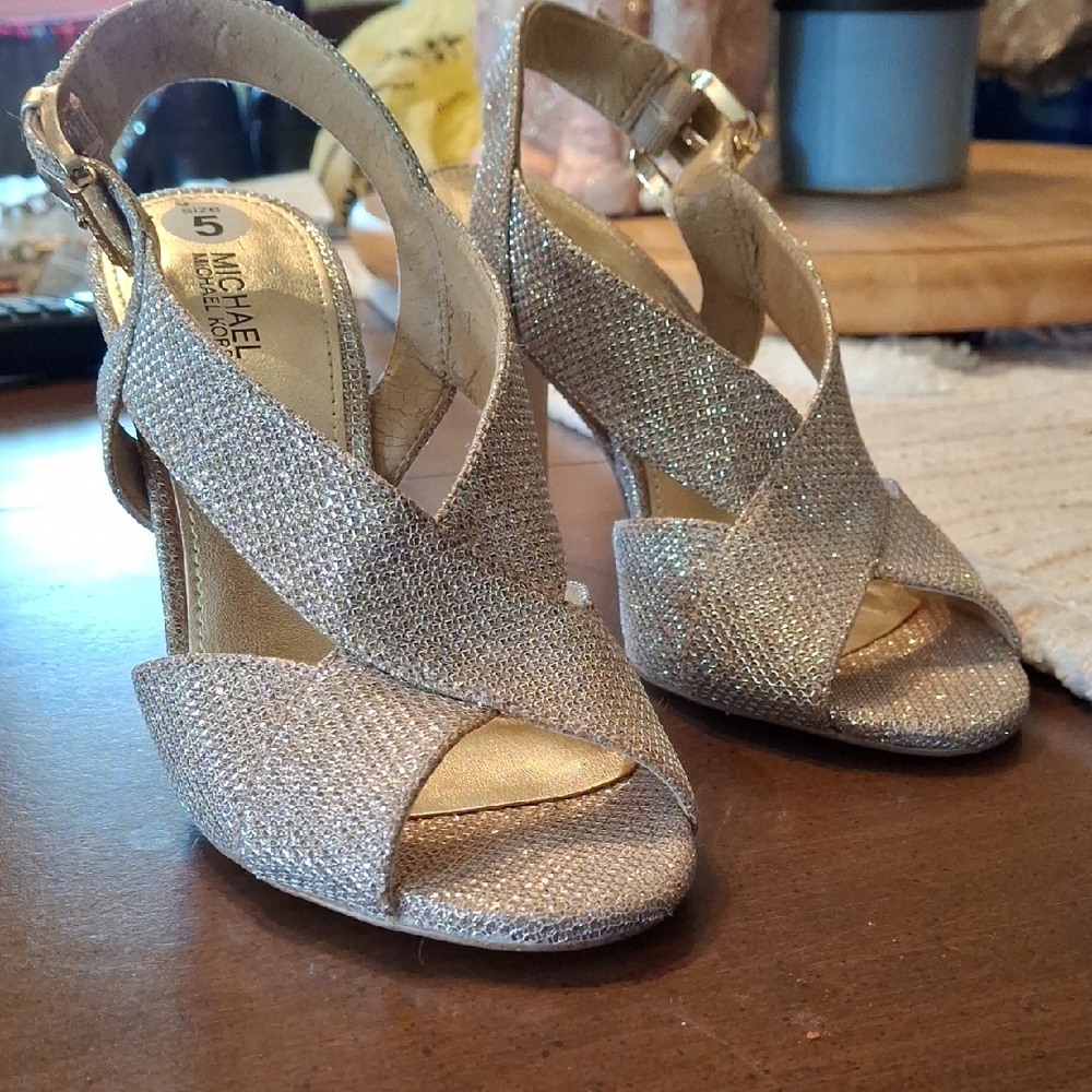 Michael Kors Glittering Silver Heels